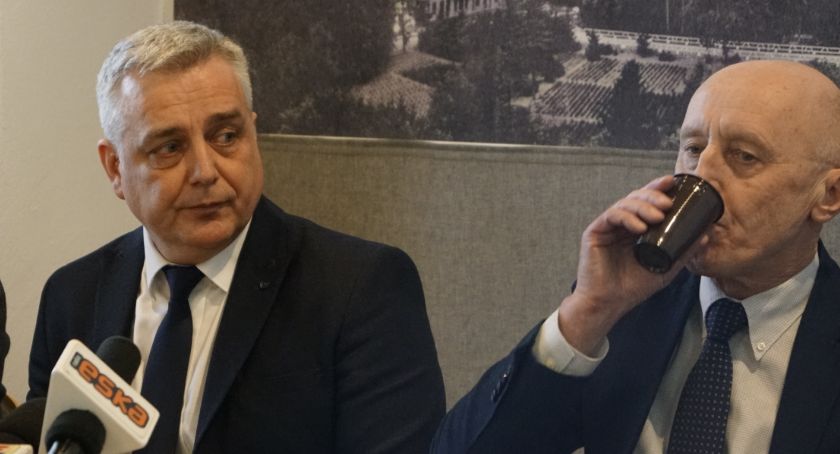 Ludzie Raka, ludzie Douglasa. Czy to koniec układu, jaki znamy?