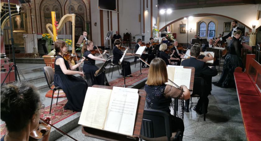 Międzynarodowy Festiwal Organowy w Szczecinku. Występowała również Orkiestra Filharmonii Koszalińskiej.