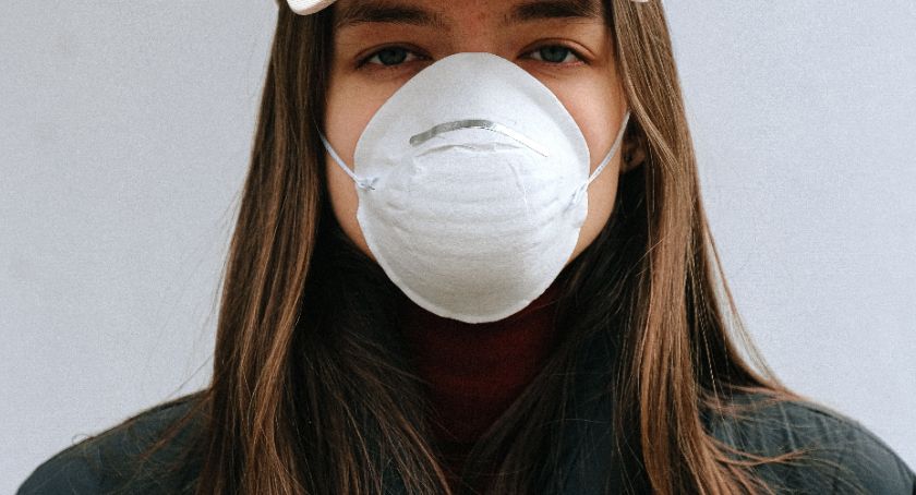 Przybywa chorych na koronawirusa w powiecie szczecineckim / fot. Pexels