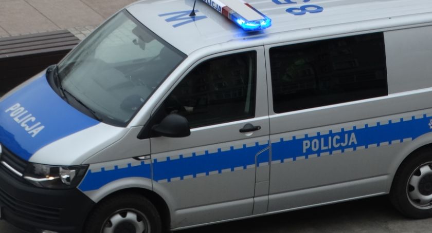 Uciekał motorowerem, bo był pijany i miał inne powody