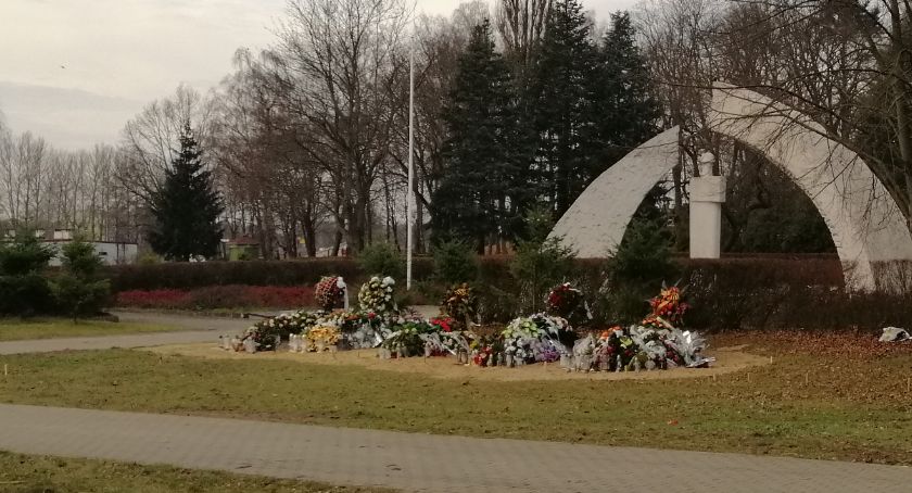 Na cmentarzu w Szczecinku brakuje miejsc. Nowy cmentarz stoi pusty