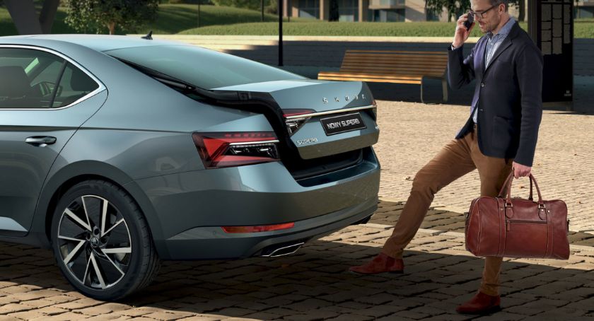 Miasto nie ma pieniędzy, burmistrzowie mają limuzynę / fot: Skoda Auto