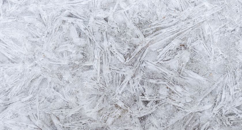 Ostrzeżenie meteo: zamarzanie mokrej nawierzchni