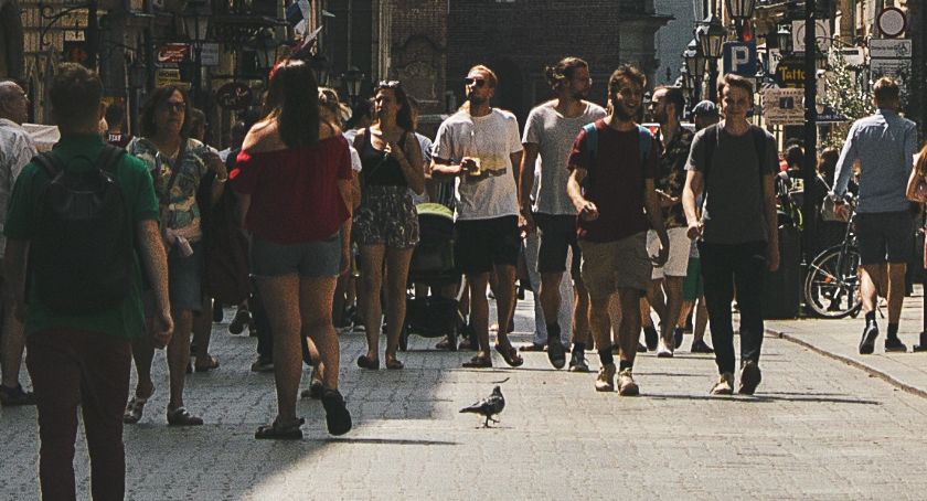 Głosowanie za Krajowym Planem Odbudowy. Bedka: To przygrywka do tego, co może być za dwa lata