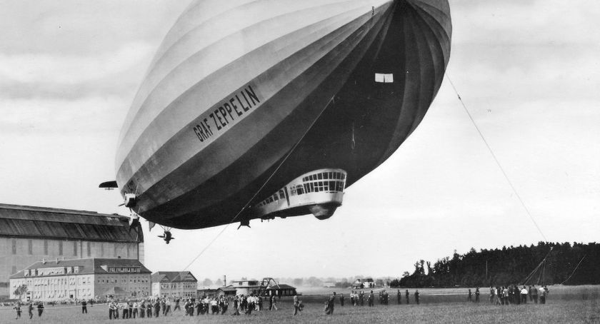 Wielki sterowiec nad Neustettin. Tego nikt się nie spodziewał. / foto: „Graf Zeppelin” D-LZ 127 z bliska na swoim macierzystym lotnisku w Fridrichshafen.