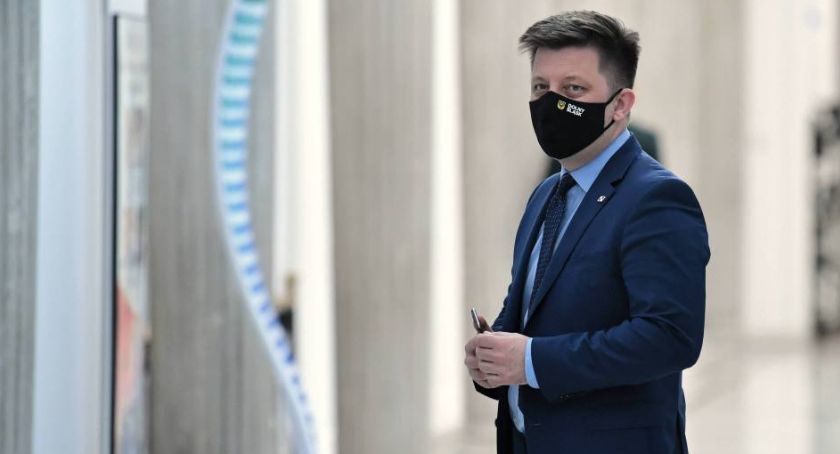 Obowiązkowe szczepienia przeciwko Covid-19? Szef kancelarii premiera odpowiada/PAP