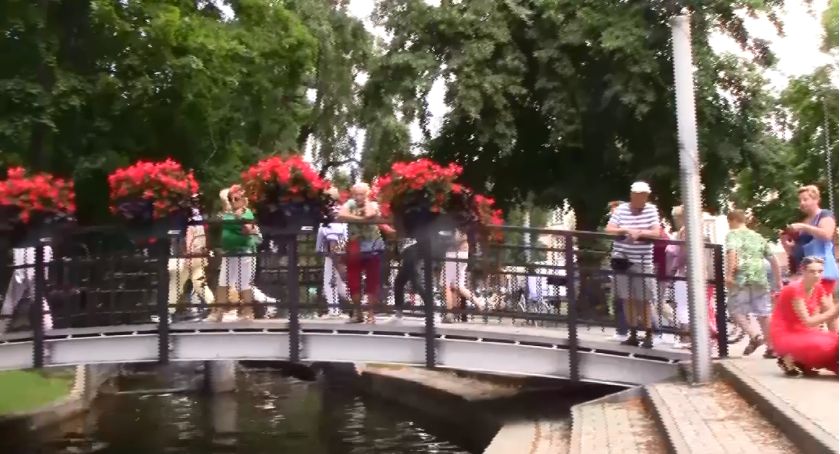 Pilscy seniorzy na wycieczce w Szczecinku. „Jestem zszokowana i to bardzo pozytywnie” / kadr z filmu / FB