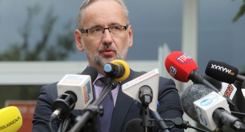Plan na czwartą falę? Obostrzenia w regionach z niską wyszczepialnością/PAP
