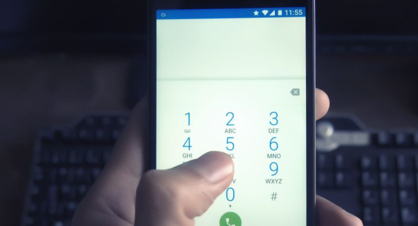 Halo, tu urzędnik. Ile telefonów komórkowych mają samorządy w Szczecinku?