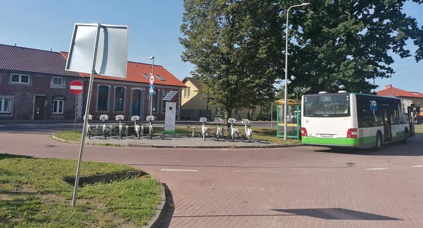 Trzesieka: kierowcy muszą jeździć pod prąd / fot: FB / Szczecineckie Linie Autobusowe
