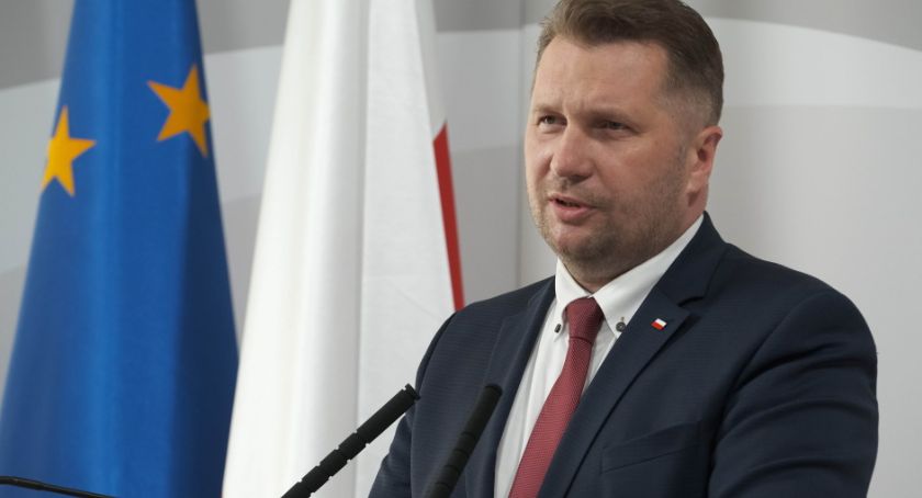 Minister Czarnek: Szykujemy duże podwyżki dla nauczycieli/PAP