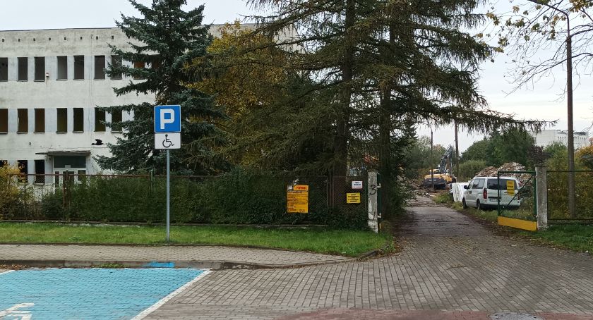 Będzie tutaj market, ale już znany. Jaki?