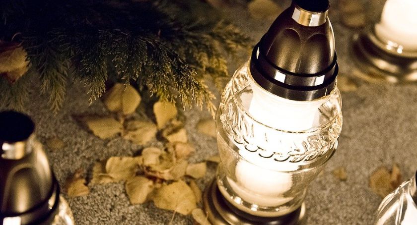 Wszystkich Świętych. Będzie wyjątkowo drogo/Pixabay.com
