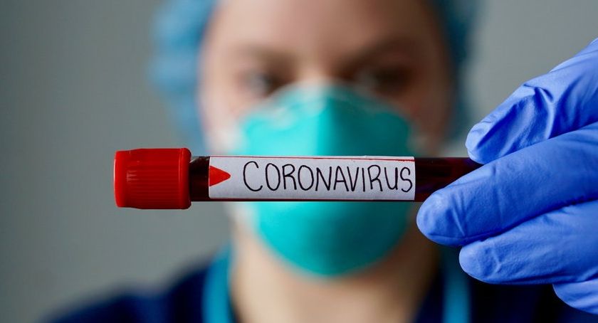 Covid-19 w powiecie: Rekord zakażeń, połowa zaszczepionych