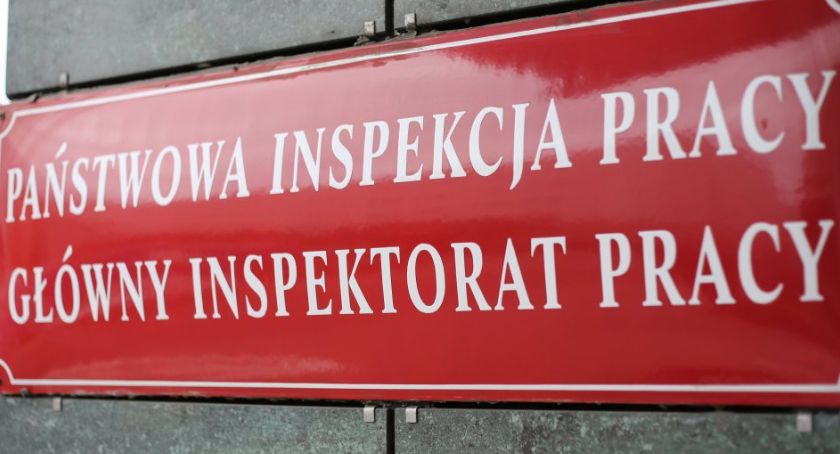Przepisy nie przewidują karania pracodawców za przymuszanie do szczepień/PAP