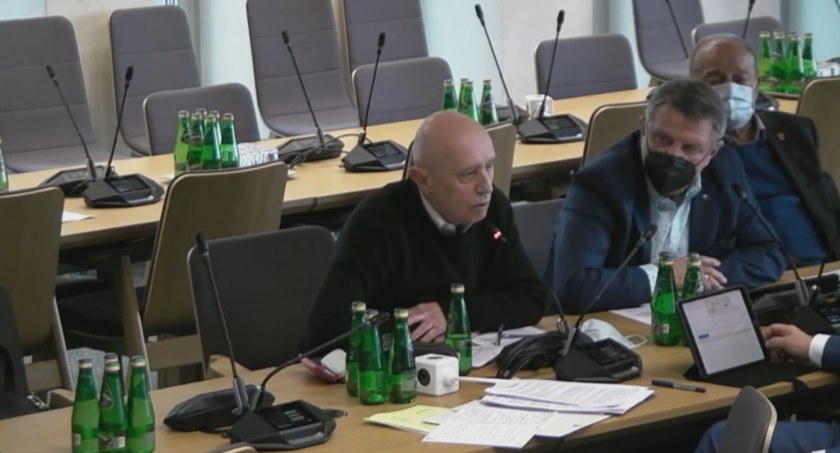 Jerzy Hardie-Douglas na posiedzeniu Komisji Zdrowia / fot: Videosejm