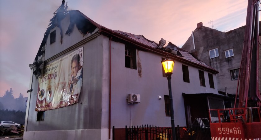 Spłonęła restauracja Bogdana Trojanka. Muzyk prosi o pomoc w odbudowie