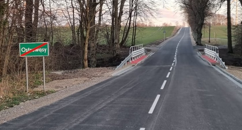 Z Ostrowąsów już po nowe drodze