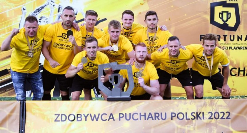 Były piłkarz MKP Szczecinek zdobywa Fortuna Puchar Polski! / fot. Playarena