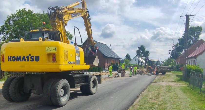 Zdjęcie: Trwa przebudowa drogi powiatowej nr 1294Z