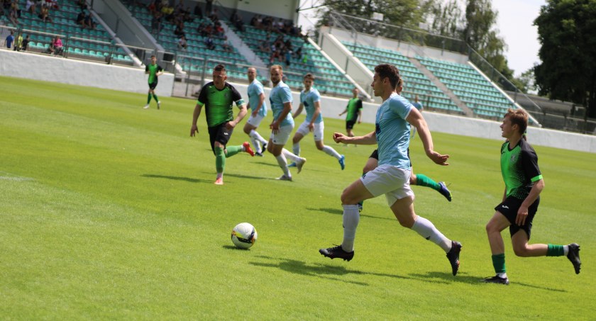 Zdjęcie: Michał Barański w ubiegłym sezonie w lidze strzelił 19 goli / fot. Temat