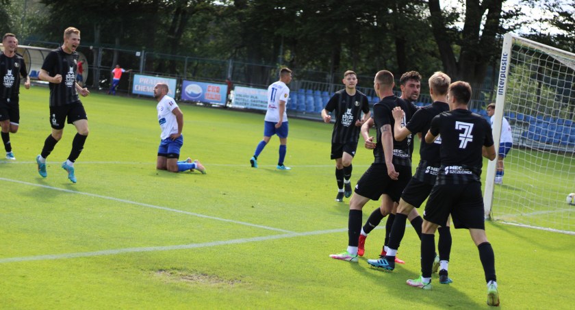 Zdjęcie: Szalona radość po golu na 3-3