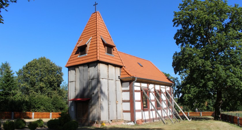 W Drawieniu w jednym z najstarszych kościołów na terenie powiatu szczecineckiego prowadzone są prace konserwatorskie. Ma być tak jak przed wiekami
