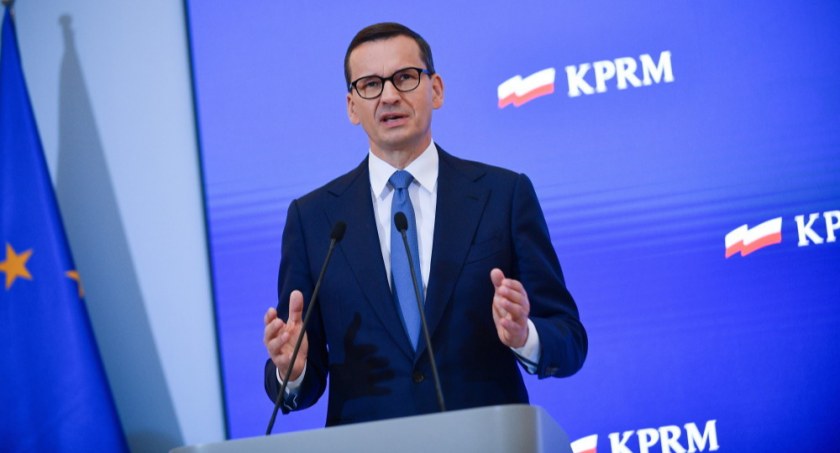 Zdjęcie: Projekt budżetu na 2023 r. zawiera wiele założeń i wydatków, które mają zapewnić bezpieczeństwo polskim rodzinom