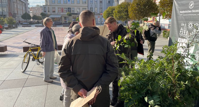 Zdjęcie: W Szczecinku odbywa się kolejna edycja akcji #SadziMY