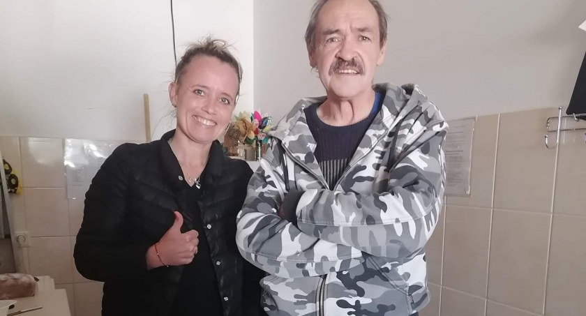 Zdjęcie: Paulina Peciak-Nazarewska pomaga bezdomnym. Trwa zbiórka odzieży