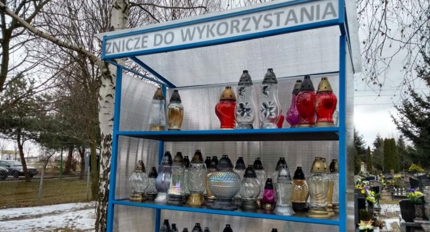 Zdjęcie: Znicze do wykorzystania / tcz.pl