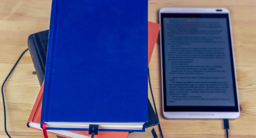 Zdjęcie: Gratka dla miłośników książek. Ebooki i audiobooki w bibliotece w Szczecinku