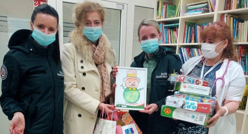 Mali pacjenci znów otrzymali prezenty. Prezes szpitala: Jesteście wielcy 