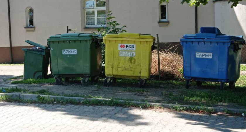 zdjęcie: kosze na śmieci PGK w Szczecinku