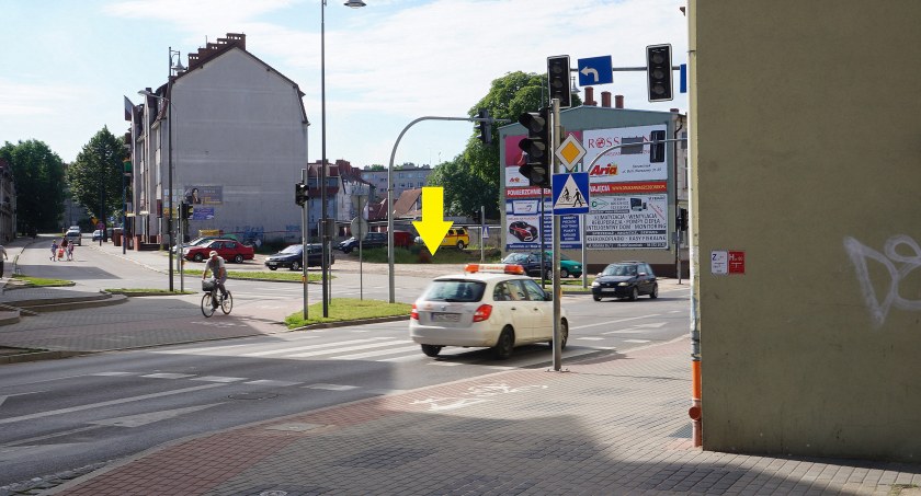 zdjęcie: Skrzyżowanie ul. A. Krajowej i Wyszyńskiego