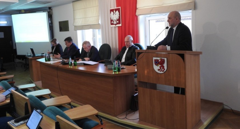 zdjęcie: Sesja Rady Powiatu Szczecineckiego