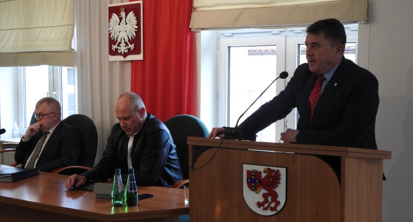 Zdjęcie: Grzegorz Poczobut jest pomysłodawcą zerwania stosunków partnerskich z samorządami z Białorusi / fot. Piotr Rozmus