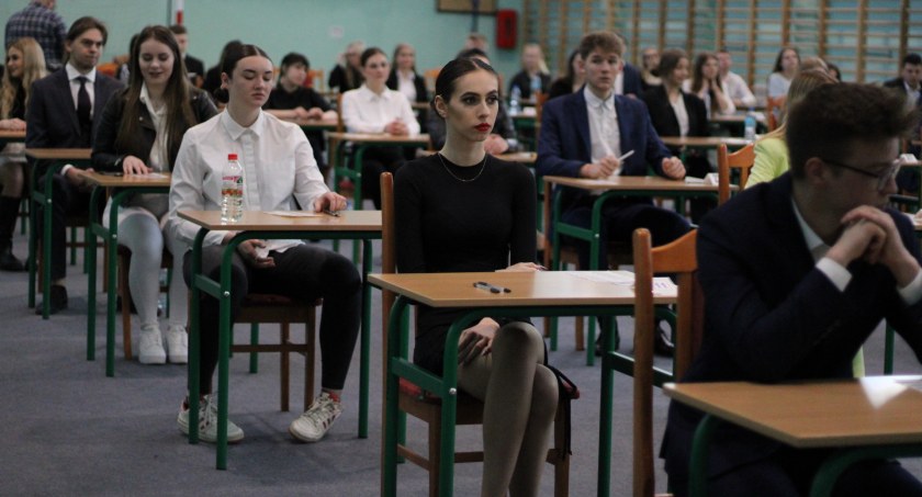 Zdjęcie: Matura z języka polskiego w ZS nr 2 w Szczecinku / fot. P. Witczuk