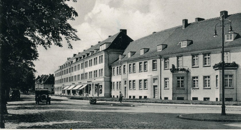 zdjęcie Bahnhofstrasse w Neustettin (Szczecinek), 1940 / fot: Muzeum Regionalne w Szczecinku