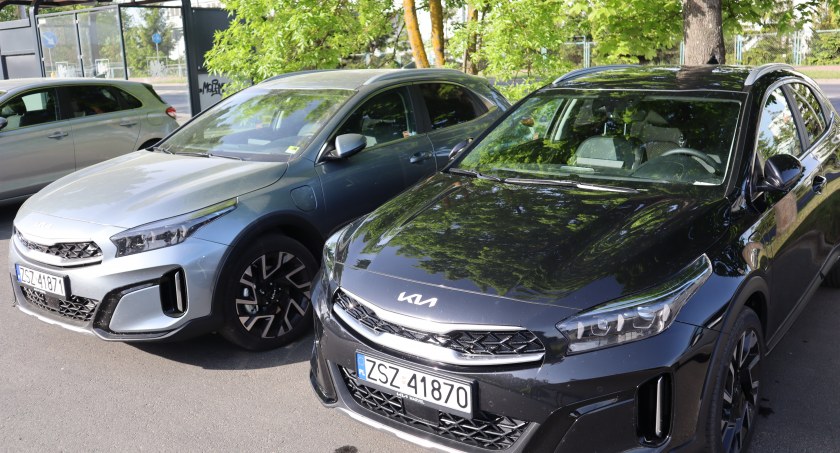 zdjęcie: gminne hybrydy Kia Xceed PHEV / UG