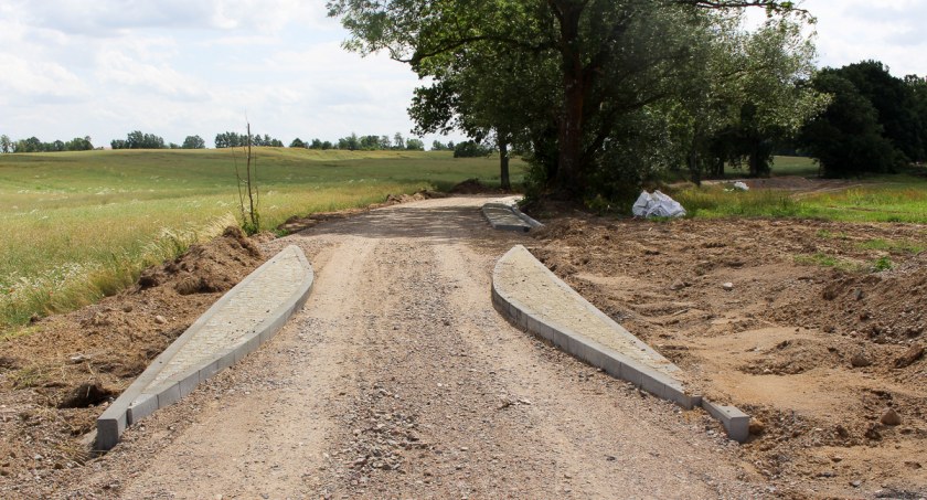 zdjęcie: budowa ścieżki rowerowej Szczecinek - Borne Sulinowo