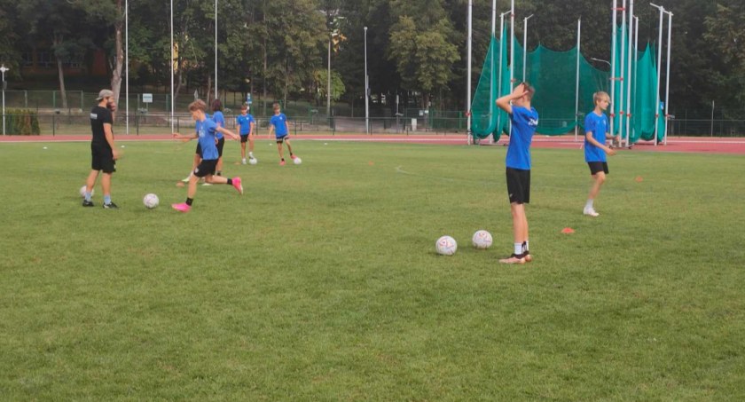 zdjęcie: Stadion Lekkoatletyczny w Świątkach