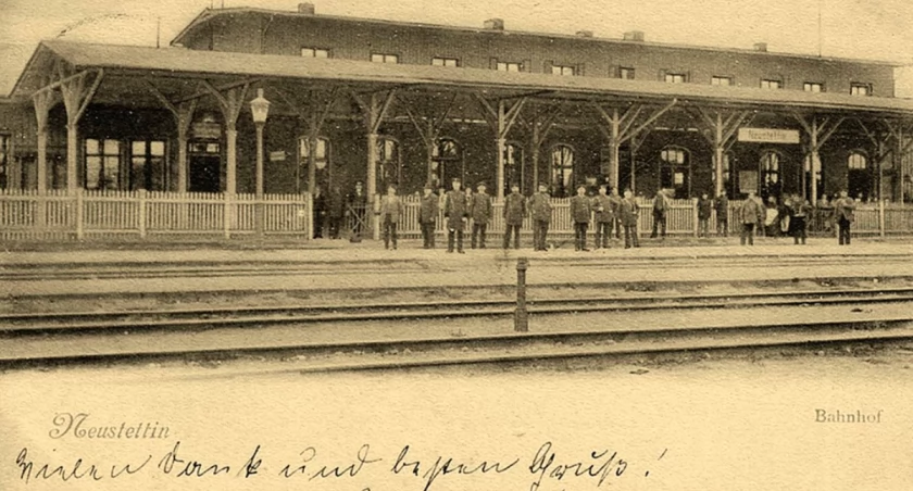 Historia, Miejsce ważniejsze urząd Stacja Szczecinek serdecznie podróżnych - zdjęcie, fotografia