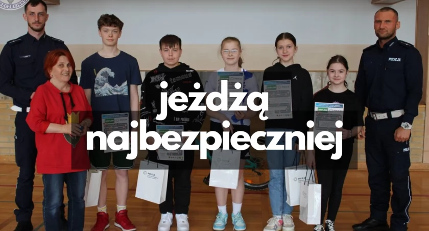 Policja, Miejscy mistrzowie bezpieczeństwa rowerach - zdjęcie, fotografia