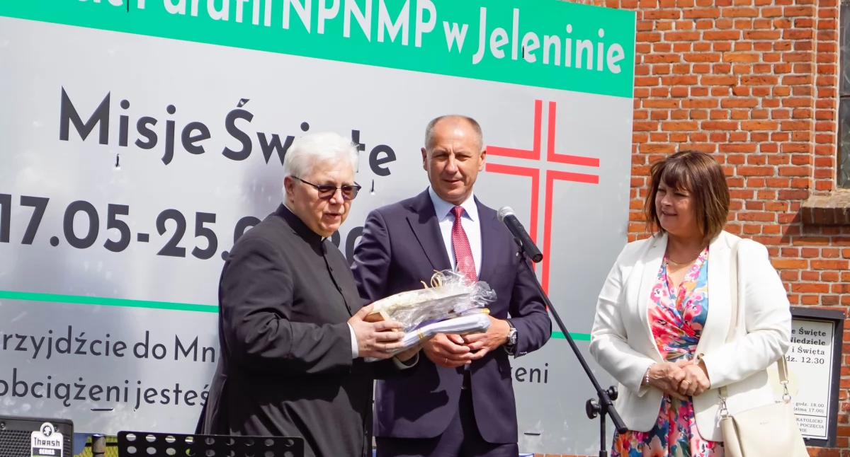 Gmina Szczecinek, Parafia Jeleninie lat!  - zdjęcie, fotografia