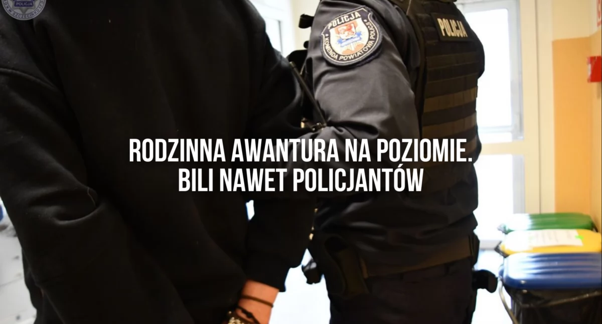 Policja, latek przyłożył policjantowi głową Ojciec pomagał pięściami - zdjęcie, fotografia
