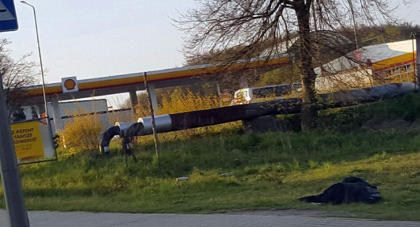 Kompletnie pijani śpią na ulicach
