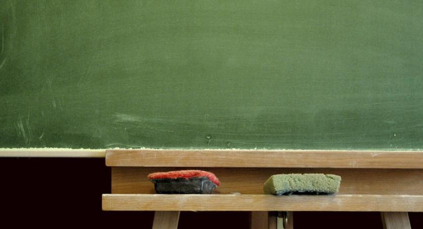 Masowych zwolnień nauczycieli w Szczecinku nie będzie