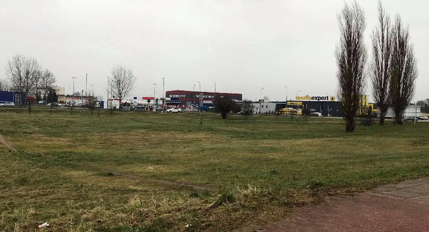 Będziemy mieli nowy market? Teren na Koszalińskiej sprzedany za prawie 2 mln