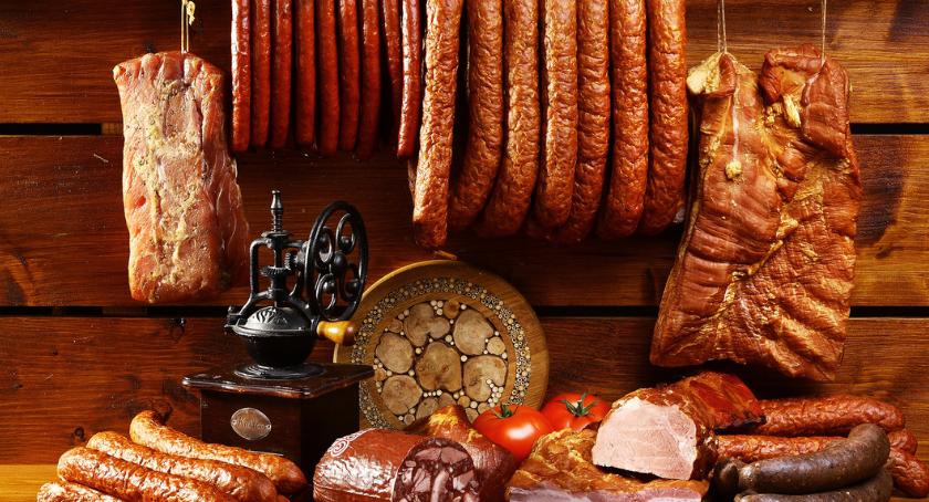 Tradycyjny smak wędlin z naszego regionu! Wszystko w sklepie w Szczecinku!